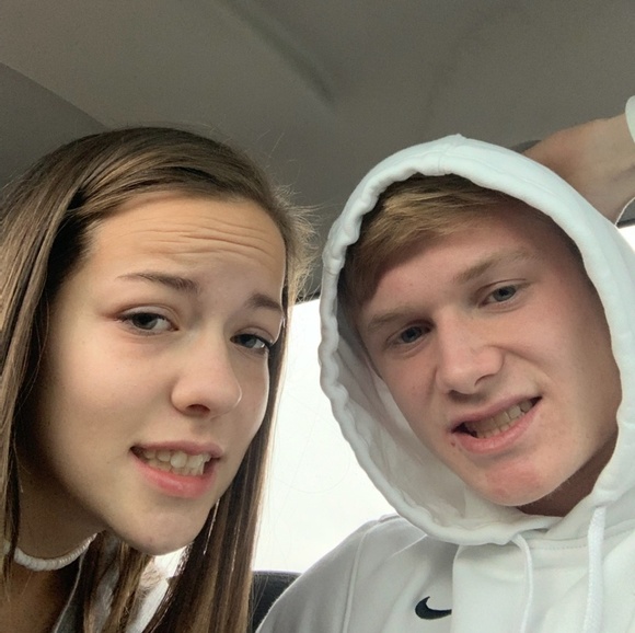 Meet your Posher, Abby - Picture 1 of 1